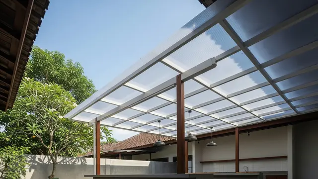 Model Atap Dapur Belakang Rumah yang Adem dan Terang