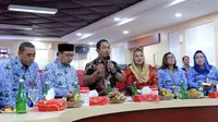 Wali Kota Semarang, Hendrar Prihadi menyatakan saat ini Pemerintah Kota Semarang selain fokus pada pencegahan virus Corona, juga berupaya untuk menciptakan kondusifitas di masyarakat.