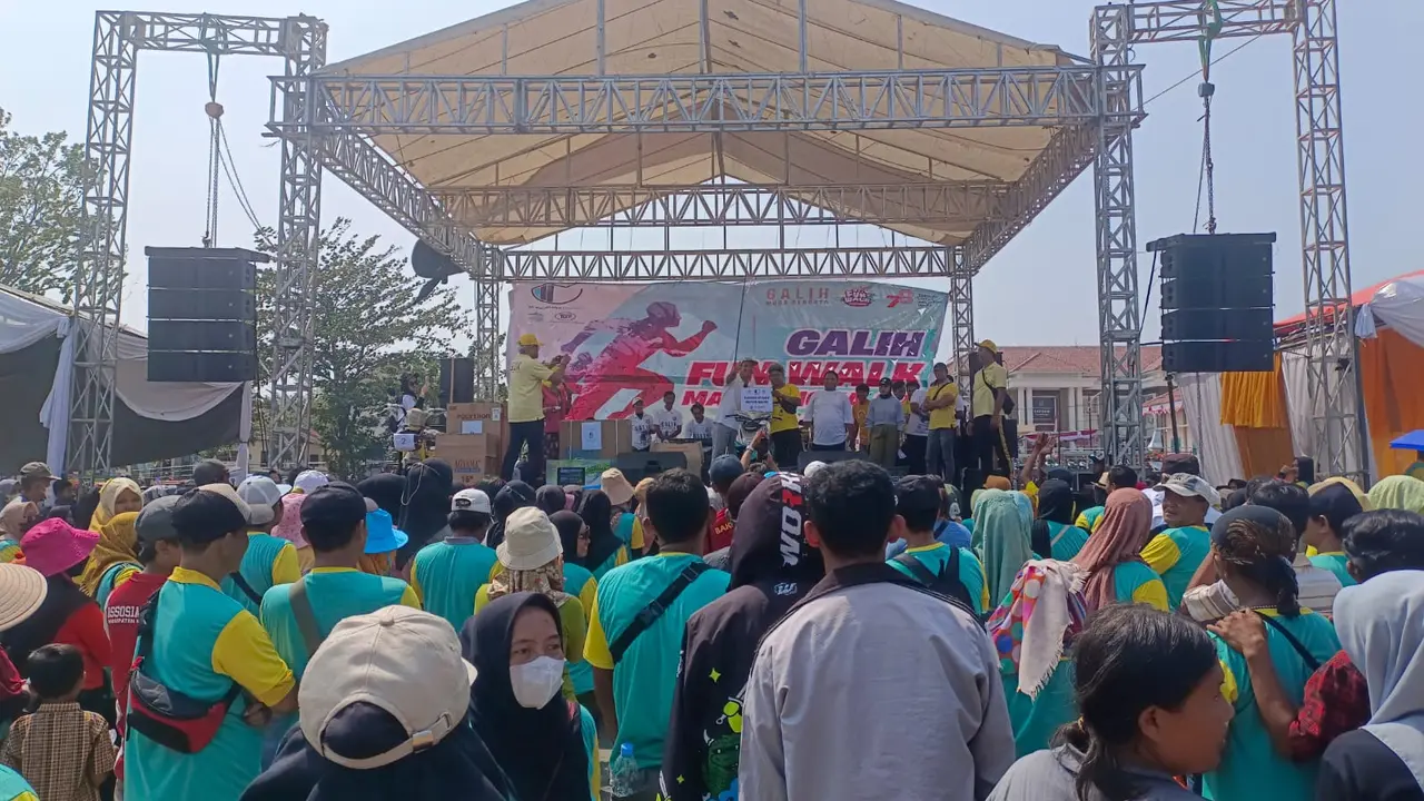 Dalam rangka memeriahkan Hari Ulang Tahun ke-78 Republik Indonesia (HUT ke-78 RI), sebanyak 5.000 warga di Kabupaten Majalengka, Jawa Barat mengikuti kegiatan Galih Fun Walk 2023.