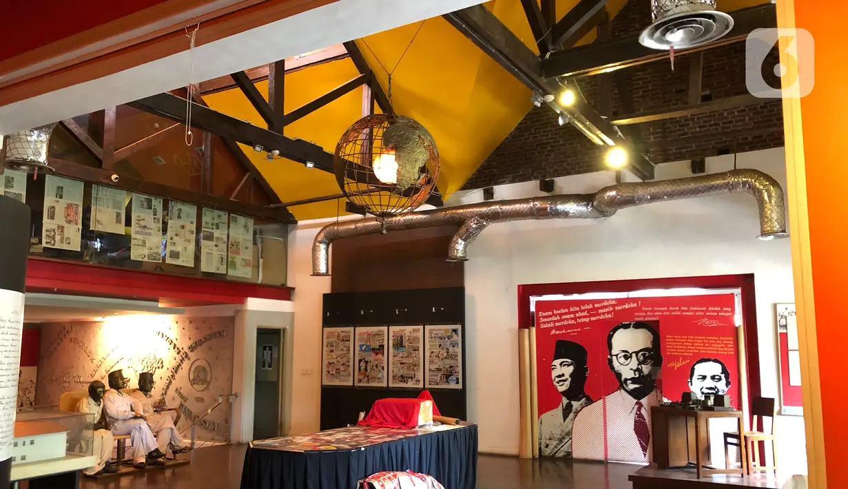 Suasana Galeri Foto Jurnalistik Antara (GFJA) di Jalan Antara, Pasar Baru, Jakarta Pusat, Senin (9/3/2020). GFJA dikhawatirkan bisa disewakan untuk acara pernikahan, seminar, dan lainnya meski keberadaanya termasuk dalam salah satu gedung yang dilindungi. (Liputan6.com/Immanuel Antonius)