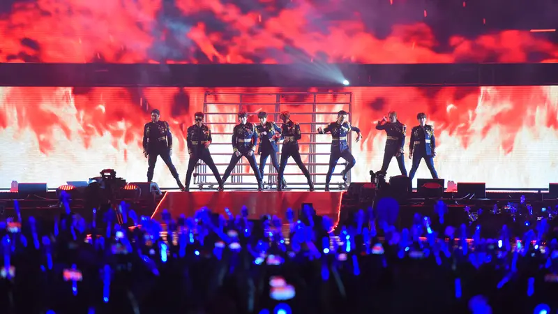 Super Show 6 Dimulai, Lagu Indonesia Raya Berkumandang