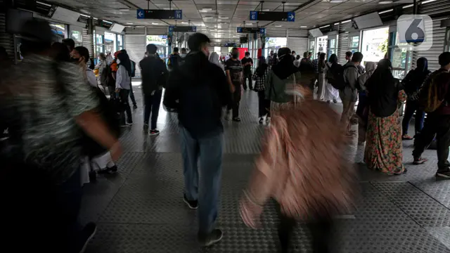 FOTO: Penyesuaian Operasional Transjakarta di Masa PPKM Level 2