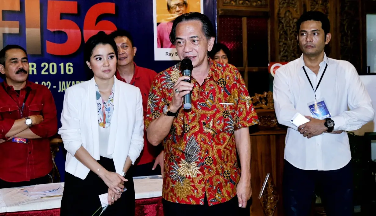 "Saya melihat artis junior dan senior hari ini hadir bersatu dalam satu ruangan dan seluruh pendapat berkembang untuk dorong, yang muda juga punya peranan penting dalam kemajuan film dengan skala nasional," ucap Marcella. (Adrian Putra/Bintang.com)