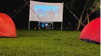 Ada Wisata Berkemah Sambil Nonton Film di Bogor. (dok.Instagram @newpanjangjiworesort/https://www.instagram.com/p/CIAfeJuD-GD/Henry)