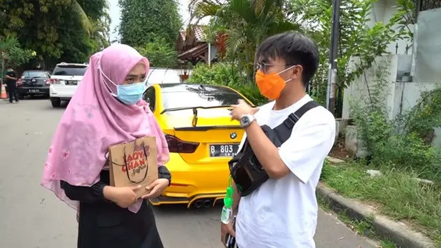 6 Momen Kedekatan Taqy Malik dan Ria Ricis, Berawal dari Jadi Relawan
