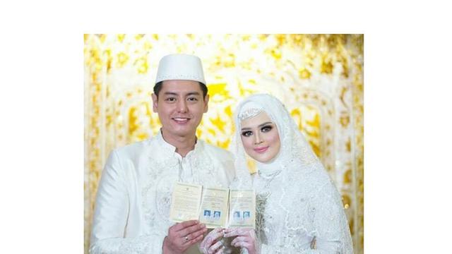 Roger Danuarta dan Cut Meyriska