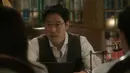Yoo Joon Sang dijuluki Nation's Husband setelah ia bermain dalam drama My Husband Got a Family. Ia dianggap sebagai sosok suami idaman. (Foto: Soompi.com)