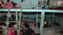 Sejumlah calon pembantu rumah tangga tampak menunggu di ruang penampungan di Yayasan Bu Gito. (24/7/14) (Liputan6.com/JohanTallo)