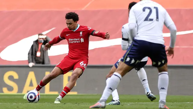 FOTO: Dramatis, Liverpool Taklukan Aston Villa di Menit Akhir Lewat Gol Trent Alexander-Arnold
