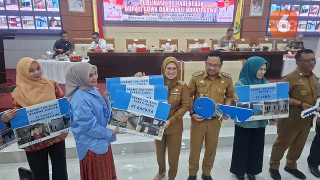100 hari kerja Bupati Gowa Sitti Husniah Talenrang dan Wakil Bupati Darmawangsyah Muin (Liputan6.com/Fauzan)