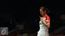 Pebulu tangkis tunggal putri Indonesia, Maria Febe K tertunduk usai gagal meraih poin saat berlaga melawan Pai Yu Po (Taipei) di laga Total BWF Championships 2015 di Jakarta (11/8/2015). Maria kalah 21-18, 21-13, 21-9. (Liputan6.com/Helmi Fithriansyah)