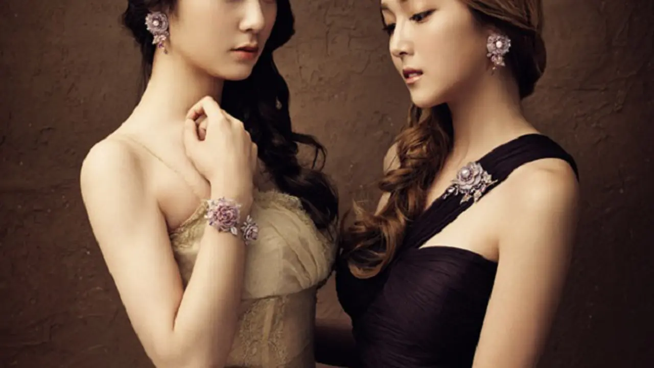 [Bintang] Jessica SNSD dan Krystal f(x)