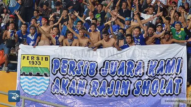Nazar Unik Usai Persib Juara ISL (udah)