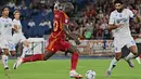 Pemain AS Roma, Romelu Lukaku, melepaskan tendangan saat melawan Empoli pada laga Liga Italia di Stadion Olimpico, Roma, Senin (18/9/2023). (AFP/Andreas Solaro)