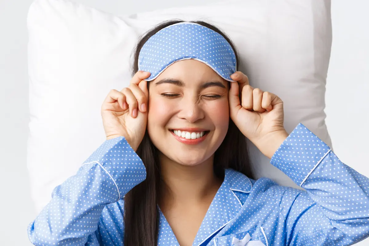 Skincare Malam Sering Menempel di Bantal Saat Tidur? Ini Beauty Hack yang Bisa Dicoba