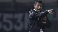 Motivasi dan Gurauan Sugiantoro untuk Pemain Persebaya Jelang Final Piala Presiden 2019