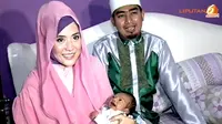 Video: Jelang Lebaran, Ustad Solmed dan April Sibuk Urus Anak
