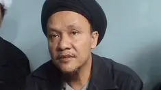 Jamaah An-Nadzir melaksanakan Sholat Idul Fitri pada hari ini, setelah kemarin siang mengakhiri Puasa.