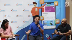 CEO dan Co-founder PT FinAccel Teknologi Indonesia Akshay Garg,  CEO dan Co-founder Moka Haryanto Tanjo, dan Head of Support OkeShop Mely Chandra saat peluncuran Transaksi offline Kredivo di Jakarta, Selasa (26/2). (Liputan6.com/Angga Yuniar)