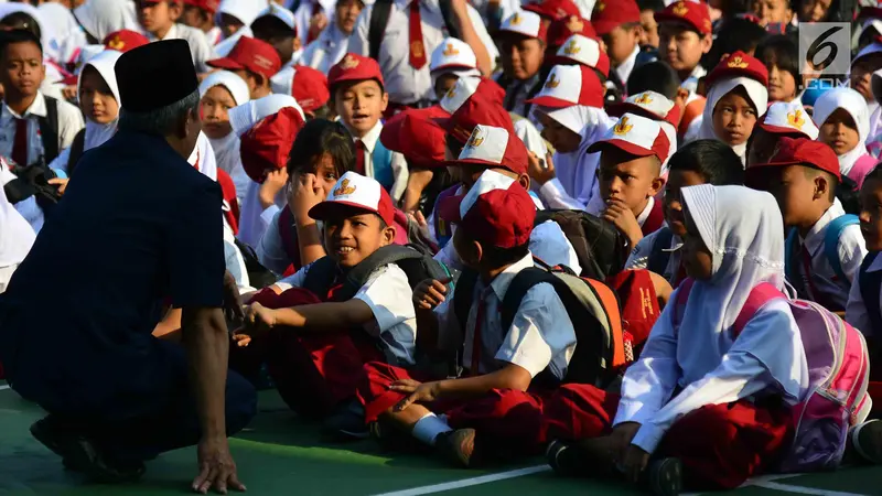 Hari Pertama Masuk Sekolah