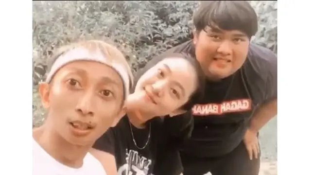 6 Momen Kompak Pemeran Wati dan Ceking di Sinetron Ronaldowati, Tetap Bersahabat