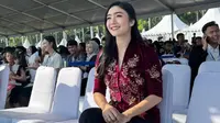 6 Potret Outfit Febby Rastanty di HUT Bhayangkara dan Syukuran Kenaikan Pangkat Suami
