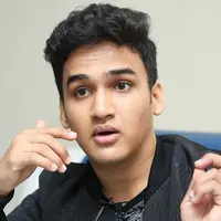 Beberapa bulan belakangan ini, banyak artis India ke Indonesia. Menghibur para penggemarnya di Tanah Air. Belum lama ini, ada 27 artis India datang ke Indonesia. (Bambang E. Ros/Bintang.com)