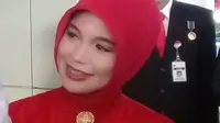 Siti Atiqoh, istri Ganjar Pranowo adalah seorang PNS, karenanya ia terikat aturan. (foto: Liputan6.com/edhie prayitno ige)