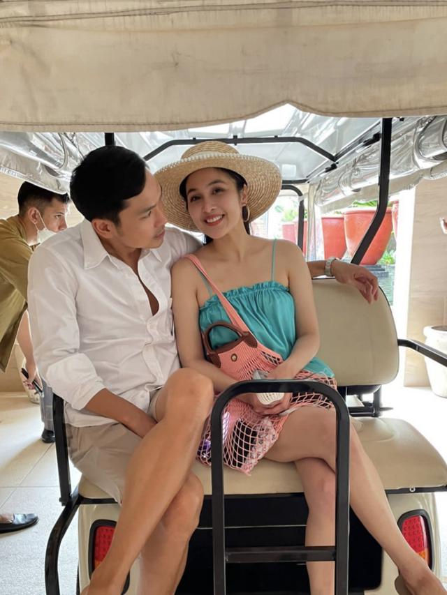 Tampil Harmonis, INi 7 Potret Sandra Dewi Liburan Bareng Suami dan Anak Ke Bali