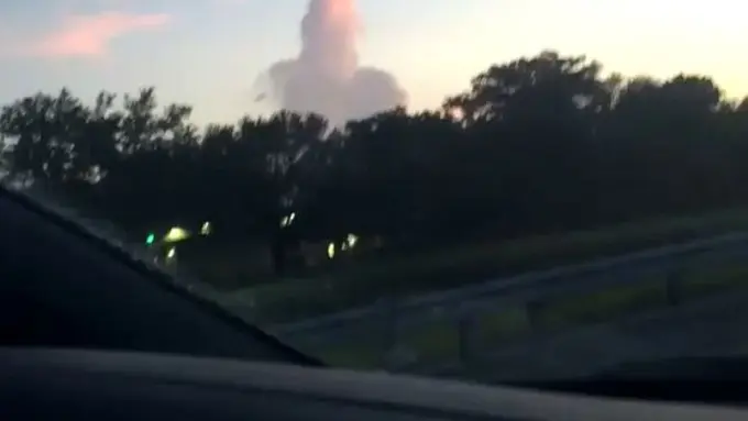 [Bintang] Langka! Penampakan Awan Berbentuk Alat Kelamin Hiasi Angkasa