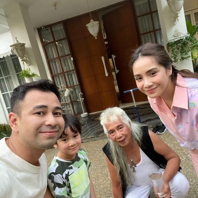 Kompak, Ini 6 Momen Kebersamaan Rafathar dan Gideon Tengker