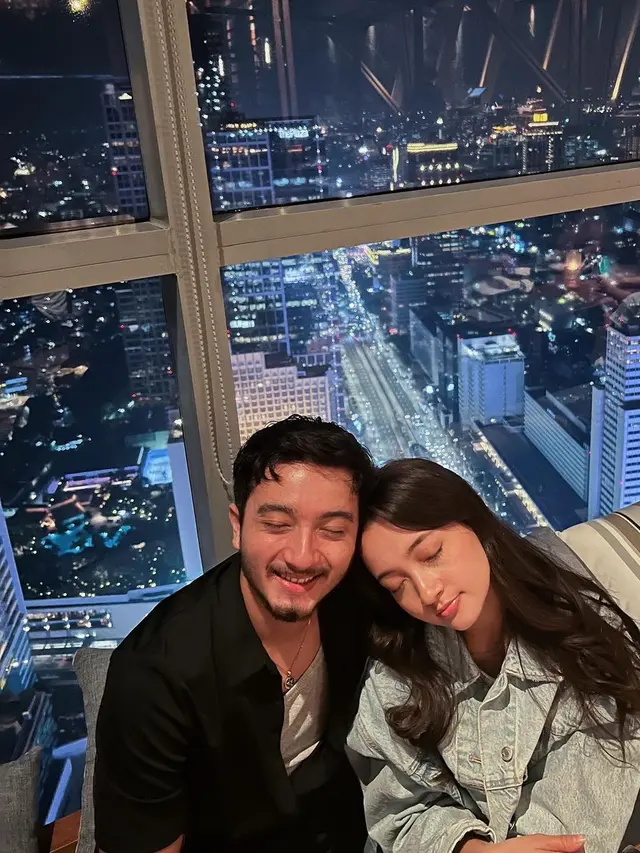 Bryan Domani birthday dinner bareng ortu dan adik, Megan Domani (Foto: instagram megandomani1410)