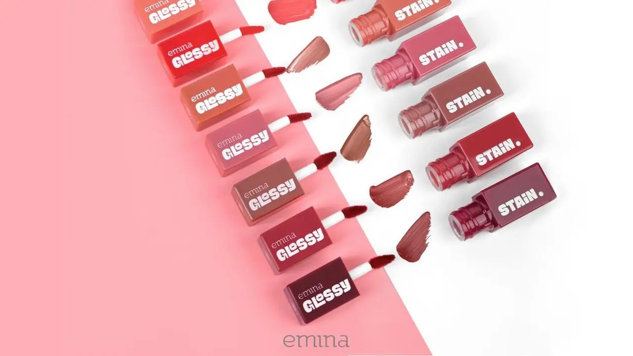 Emina kembali mengeluarkan sepuluh pilihan warna baru pada produk Glossy Stain yang diformulasikan dengan teknologi Holding Hydration untuk Bibir Sehat dan Segar Seharian.