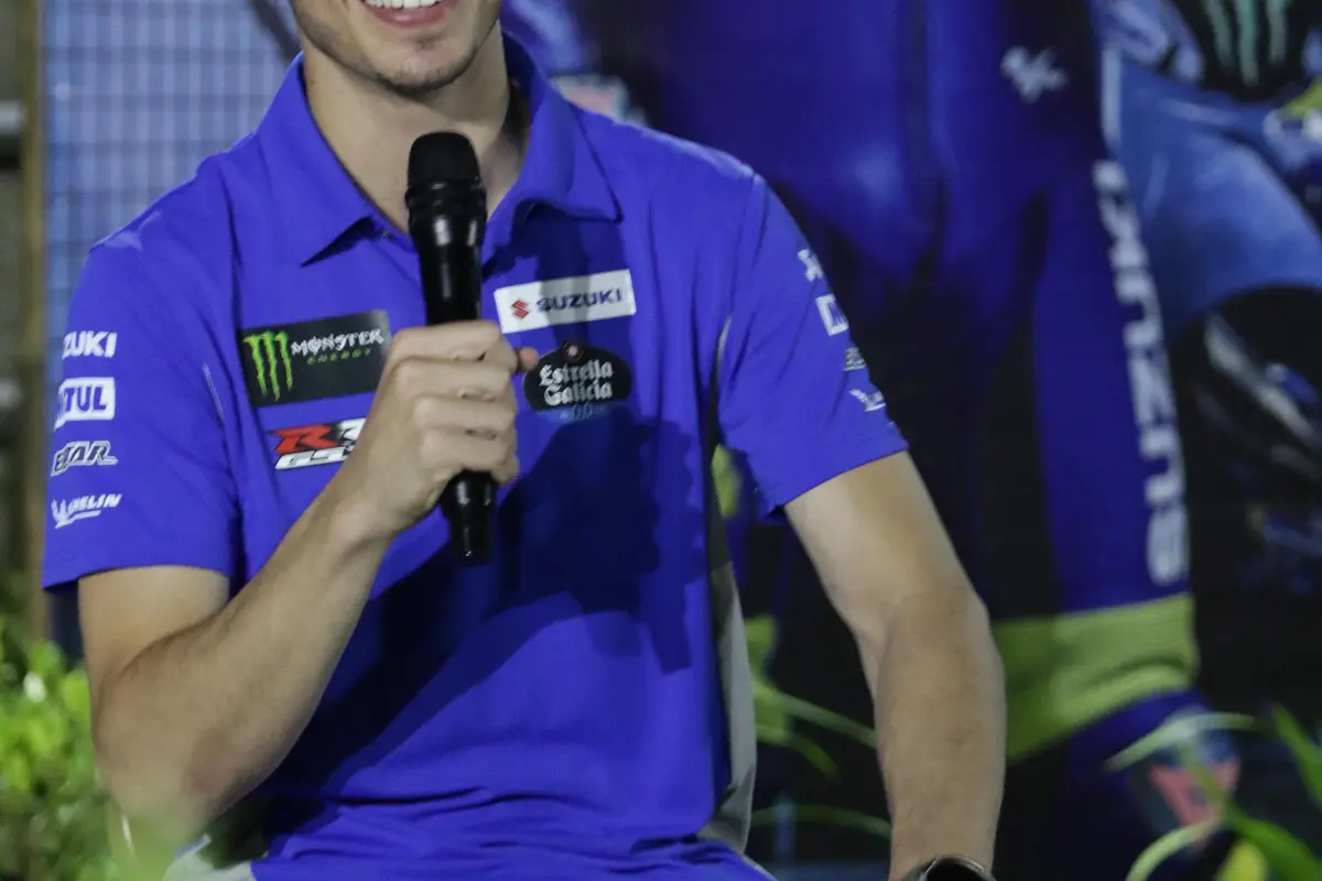 FOTO: Keramahan Pembalap Suzuki Ecstar Joan Mir saat Meet and Greet