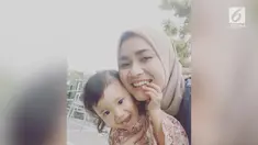  Chairani Kalla, putri kandung Wakil Presiden Jusuf Kalla menumpahkan curahan hatinya terkait dengan maraknya tudingan negatif yang mengarah kepada ayahnya, terutama soal isu yang mengaitkan JK dengan isu SARA dan toleransi.