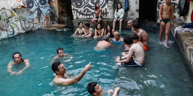 Kolam Air Panas di Dataran Tinggi Golan