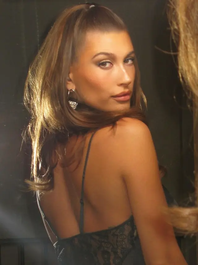 Hailey Bieber