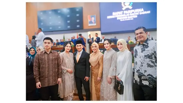 6 Potret Beby Tsabina di Acara Sertijab Ayah Mertua, Menawan Pakai Gamis Krem