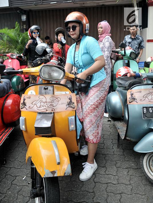 23+ Gambar Vespa Batik - Richi Wallpaper