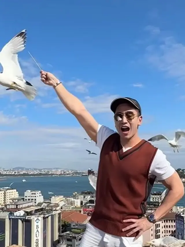 Verrel Bramasta liburan di Turki (Instagram/bramastavrl)