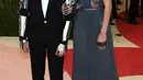 Rupanya Zayn Malik kasih benda berharga untuk Gigi Hadid, yakni, kaus putih bertuliskan 'LOL ur Not Zayn Malik'. (AFP/Bintang.com)