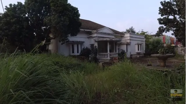 Potret Rumah Syahrini Terbengkalai