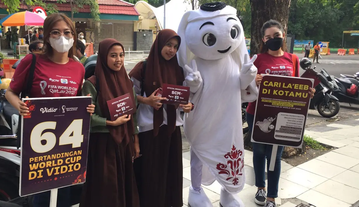 Yang kedua La'eeb menyambangi salah satu tempat wisata kecintaan warga Surabaya, yakni Kebun Binatang Surabaya (KBS). (Procomm Surya Citra Media)