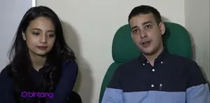 Riza Shahab sudah menjalin hubungan dengan Elyzia Mulachela selama dua tahun. Tetapi, ia belum memiliki rencana untuk menikah, ia menginginkan Elyzia menyelesaikan kuliahnya terlebih dahulu.