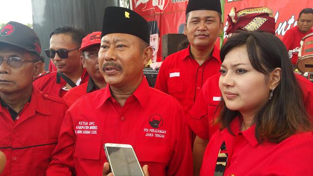 Ketua DPC PDIP Kabupaten Brebes Indra Kusuma