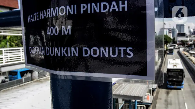 Halte Transjakarta Harmoni Direlokasi Sementara