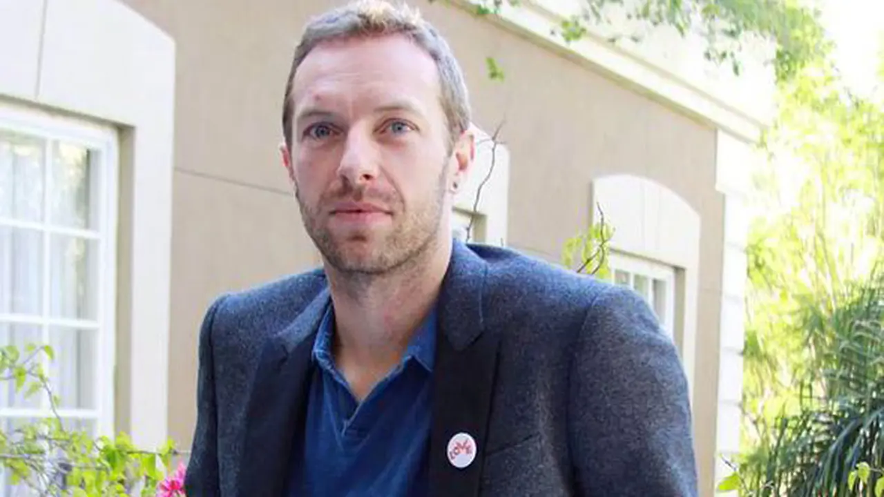 Chris Martin Dituduh Tabrak Fotografer