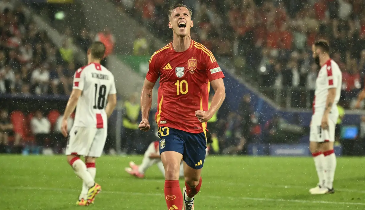 Gol Daniel Olmo pada menit ke-83 menutup keunggulan Spanyol atas Georgia. (Angelos Tzortzinis/AFP)