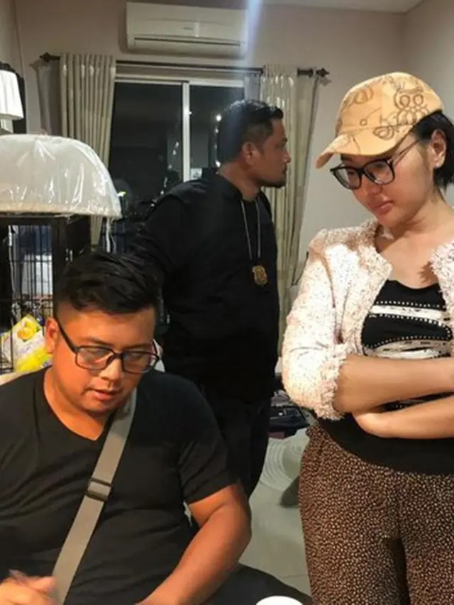 Terseret Kasus Narkoba, Ini 7 Potret Detik-detik Lucinta Luna Ditangkap Polisi