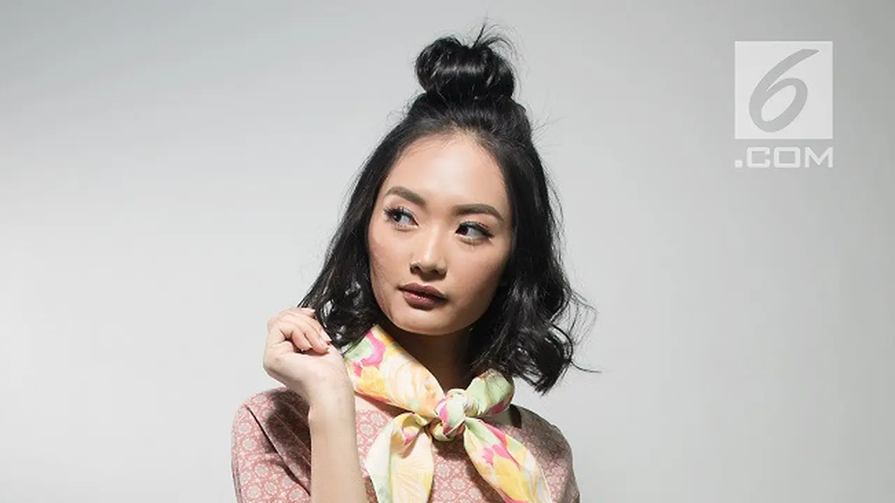 Tampil Modern dan Trendi dengan Padu Padan Batik yang Chic